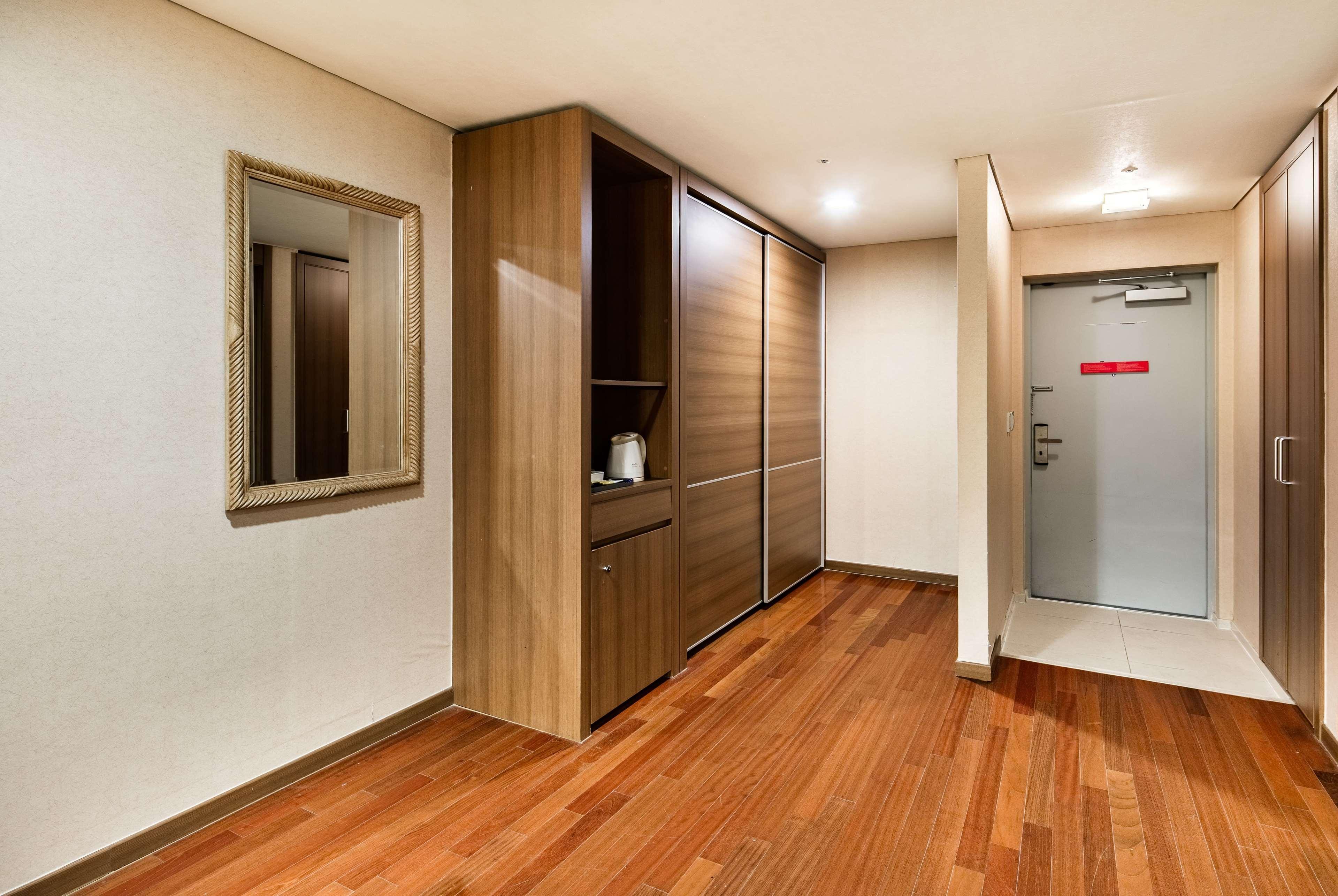 Ramada Hotel And Suites Seoul Namdaemun Экстерьер фото