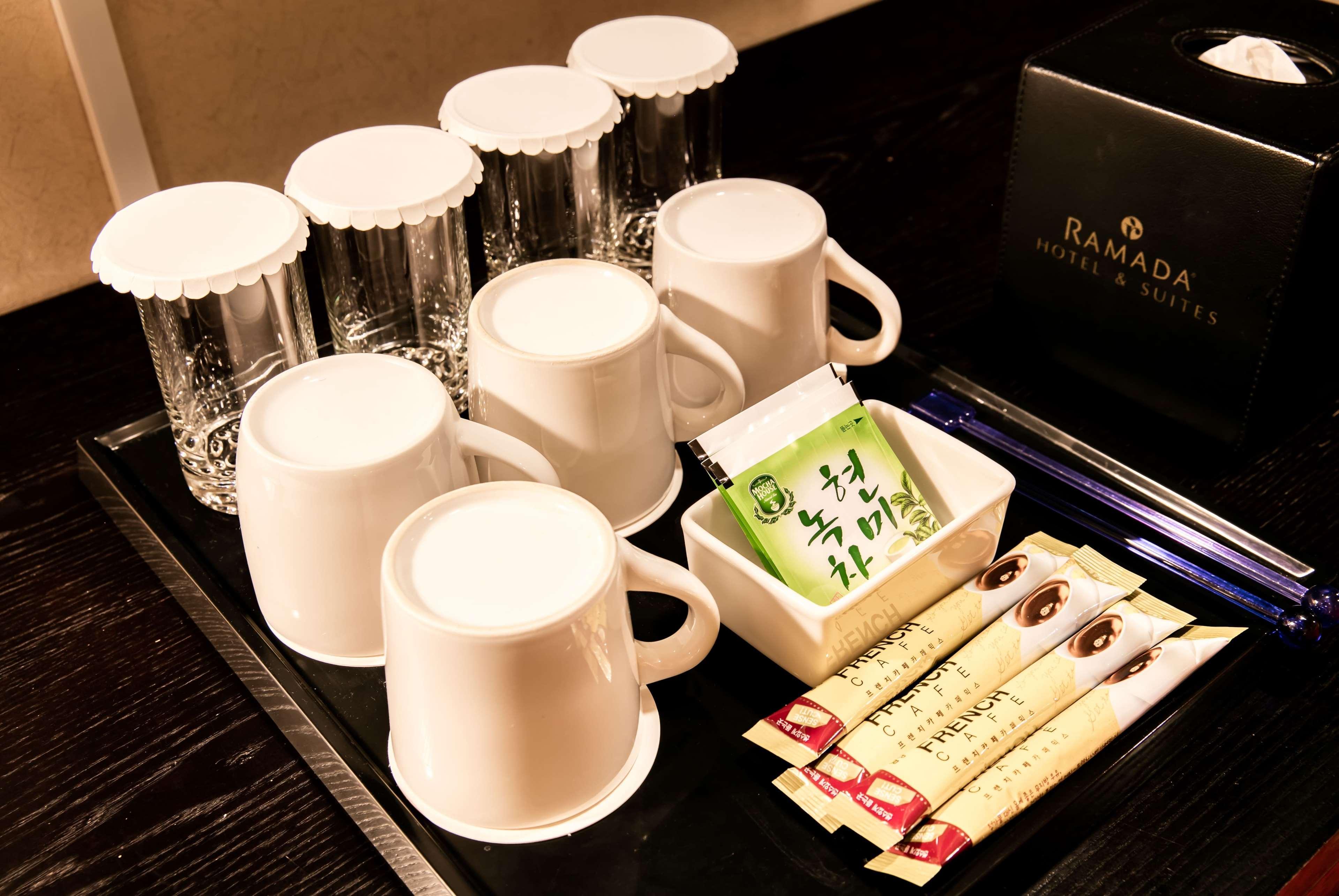 Ramada Hotel And Suites Seoul Namdaemun Экстерьер фото