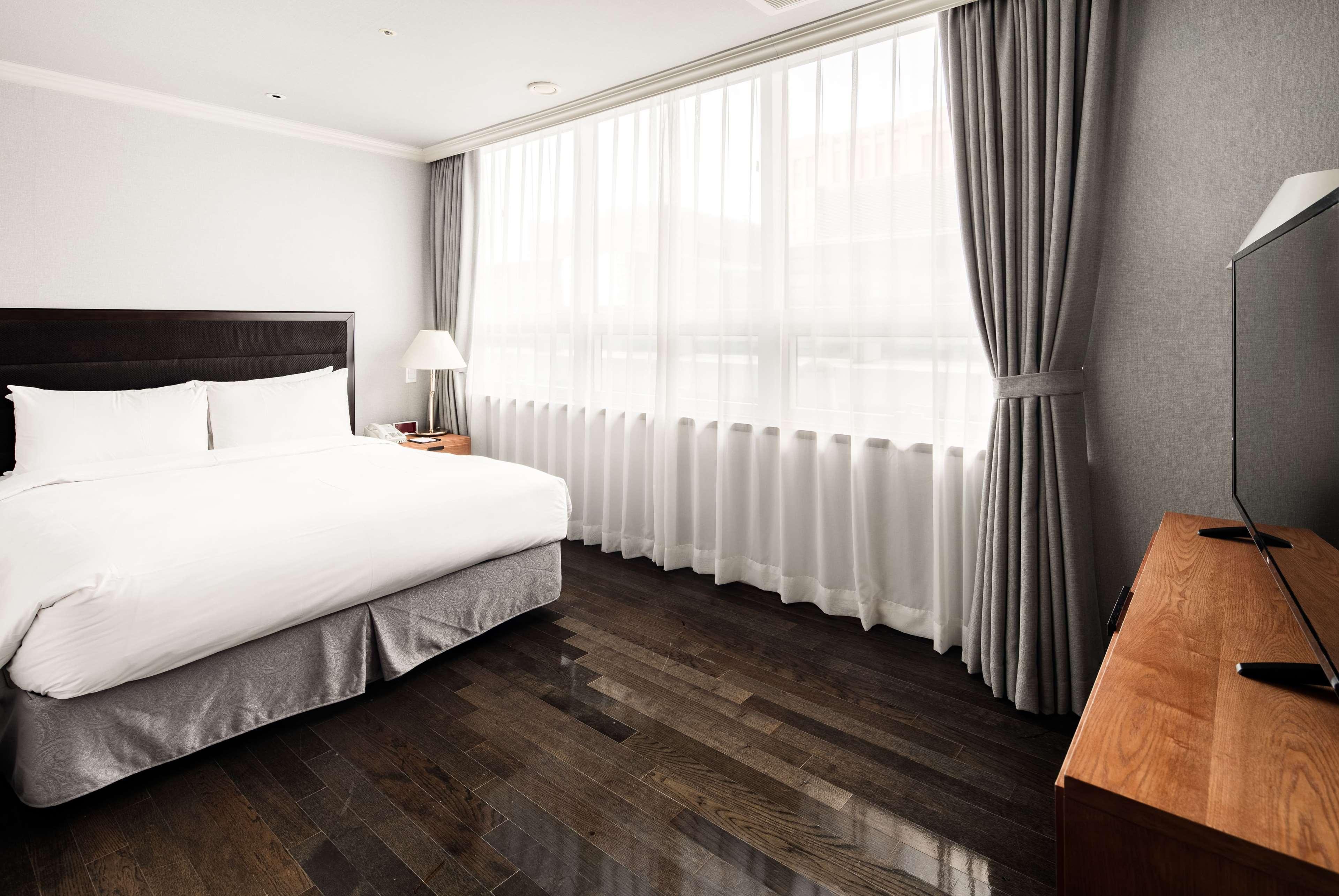 Ramada Hotel And Suites Seoul Namdaemun Экстерьер фото