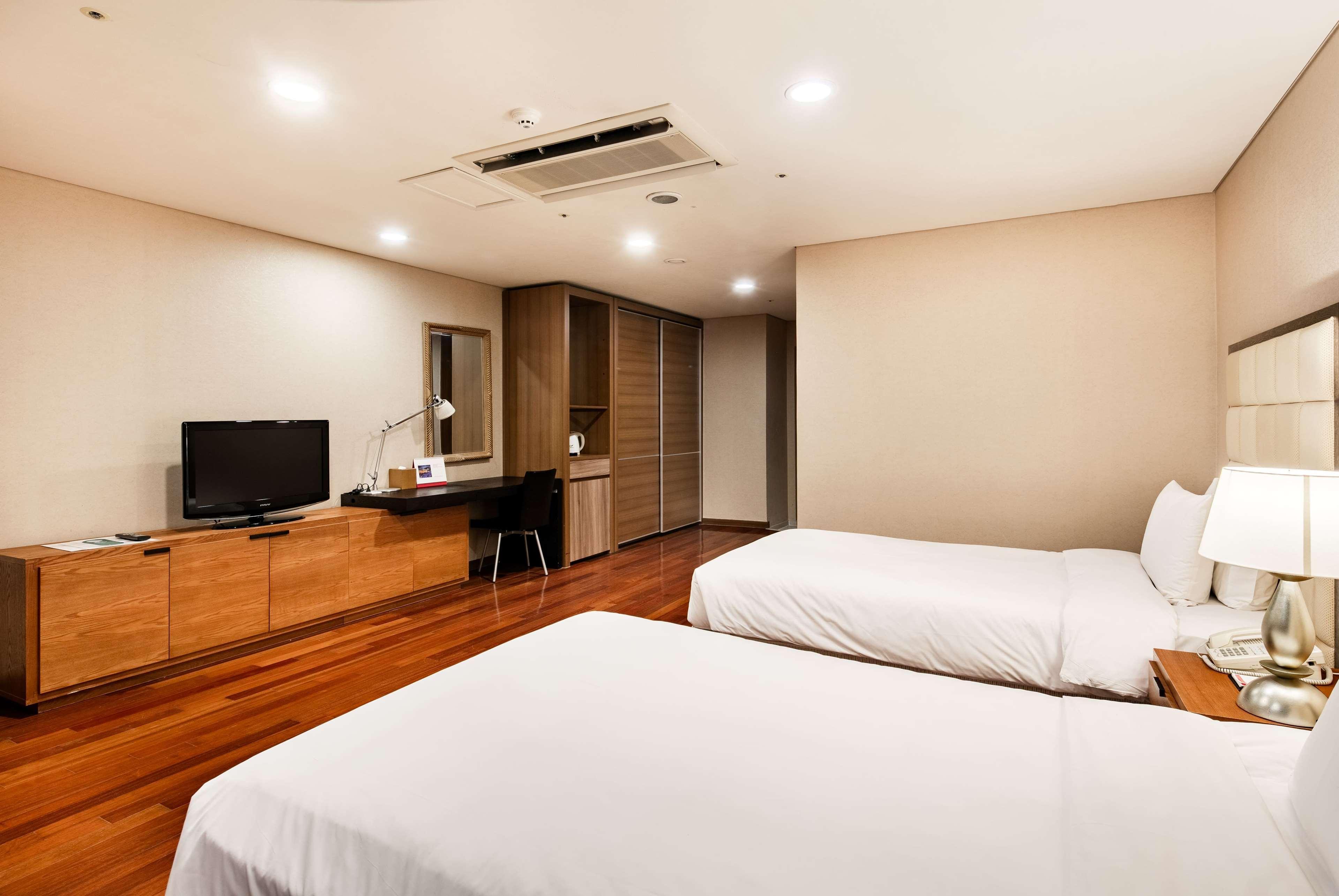 Ramada Hotel And Suites Seoul Namdaemun Экстерьер фото