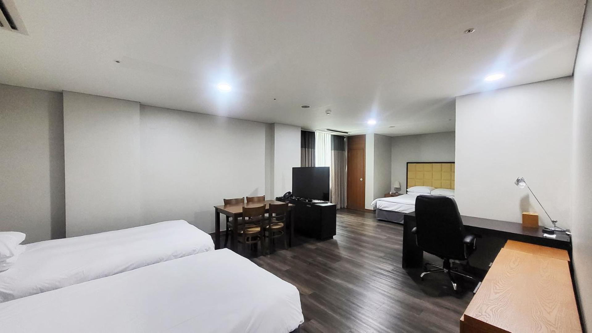Ramada Hotel And Suites Seoul Namdaemun Экстерьер фото