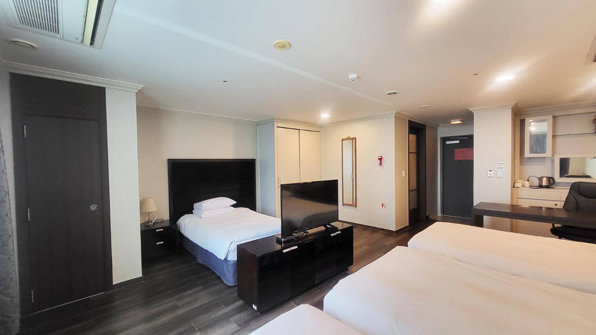 Ramada Hotel And Suites Seoul Namdaemun Экстерьер фото